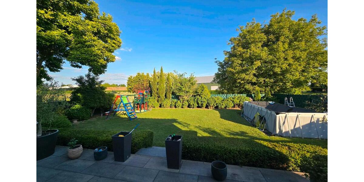 Bungalow Bedburg - 4 Zimmer, 110 m&sup2;, 450.000&euro; | Angebot:27436328