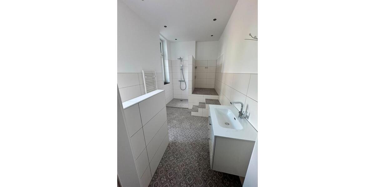 Etagenwohnung Duisburg - 3 Zimmer, 95 m&sup2;, 1.253&euro; | Angebot:27533681