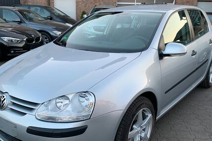 VW Golf 216.000 km 3.650 &euro; Moers 47443