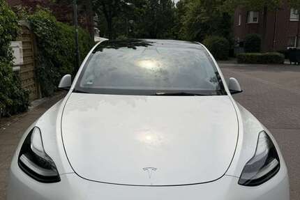 Tesla Model Y 68.000 km 29.500 &euro; Meerbusch, Stadt 40670
