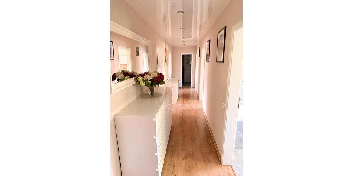 Etagenwohnung Düsseldorf Stadtbezirk 9 - 4 Zimmer, 99 m&sup2;, 385.000&euro; | Angebot:27458661