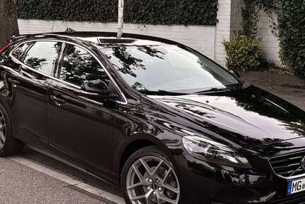 Volvo V40 108.000 km 14.600 &euro; monchengladbach 41063