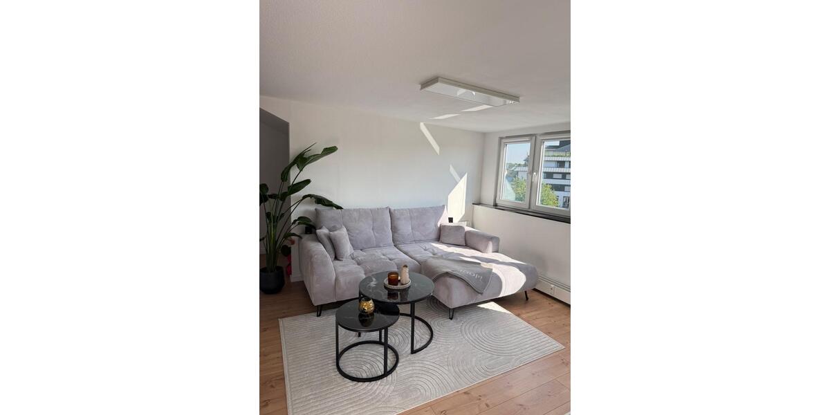 Dachgeschoßwohnung Mönchengladbach Nord - 3 Zimmer, 91 m&sup2;, 950&euro; | Angebot:27541089