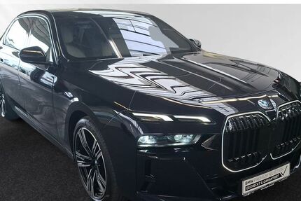 BMW 750 26.190 km 92.756 &euro; Moers 47441