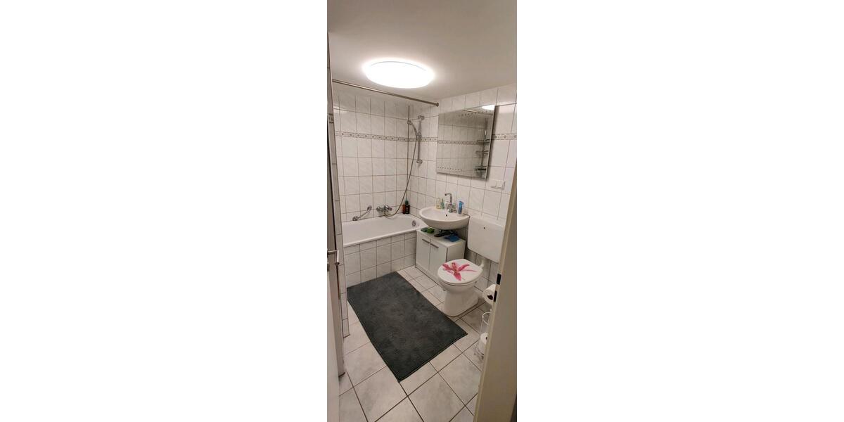 Etagenwohnung Düsseldorf Stadtbezirk 9 - 1.5 Zimmer, 60 m&sup2;, 970&euro; | Angebot:27544174
