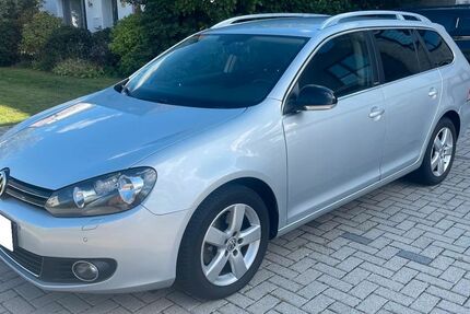 VW Golf 295.000 km 3.500 &euro; kaarst 41564