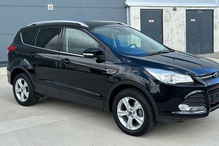 Ford Kuga 134.000 km 7.800 &euro; Neuss 41460