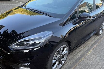Ford Fiesta 25.000 km 13.500 &euro; Leverkusen 51373