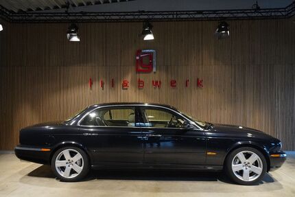 Jaguar XJR 48.500 km 36.941 &euro; Duisburg 47228