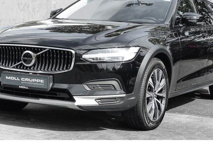 Volvo V90 Cross Country 43.064 km 41.480 &euro; Düsseldorf 40474