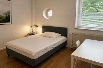 Zimmer Düsseldorf Düsseltal - 768&euro; | Angebot:27502191