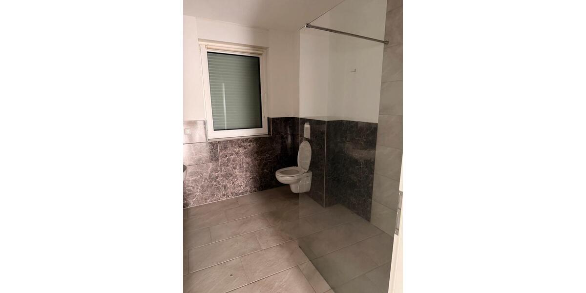 Erdgeschoßwohnung Leverkusen Bürrig - 3 Zimmer, 89 m&sup2;, 1.480&euro; | Angebot:27544614
