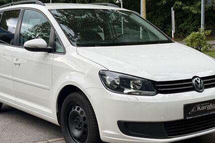 VW Touran 214.242 km 5.950 &euro; Mülheim an der Ruhr 45472