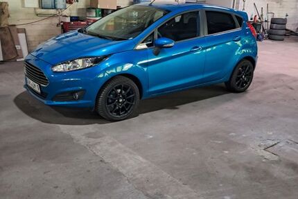 Ford Fiesta 141.000 km 3.600 &euro; Solingen 42697