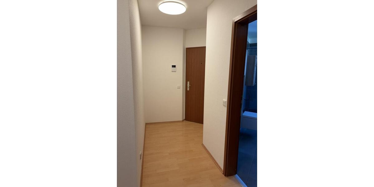 Etagenwohnung Krefeld - 2 Zimmer, 74 m&sup2;, 800&euro; | Angebot:27543382
