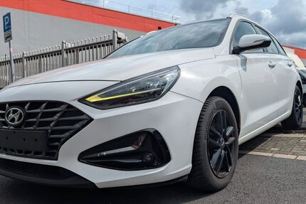 Hyundai i30 114.000 km 10.295 &euro; HILDEN 40724