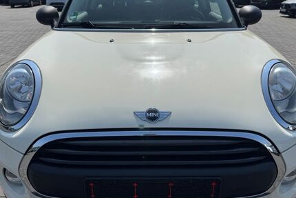 Mini ONE 116.392 km 6.890 &euro; Duisburg 47169