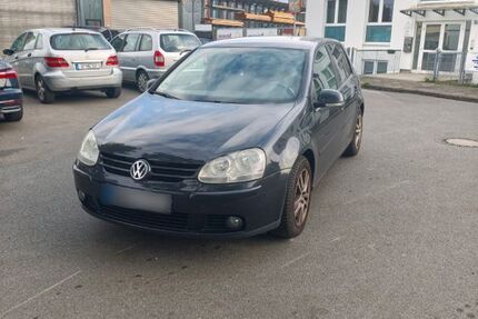 VW Golf 258.554 km 2.600 &euro; Düsseldorf 40231