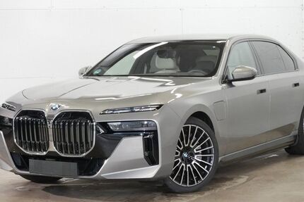 BMW 750 11.233 km 104.940 &euro; Mülheim 45472