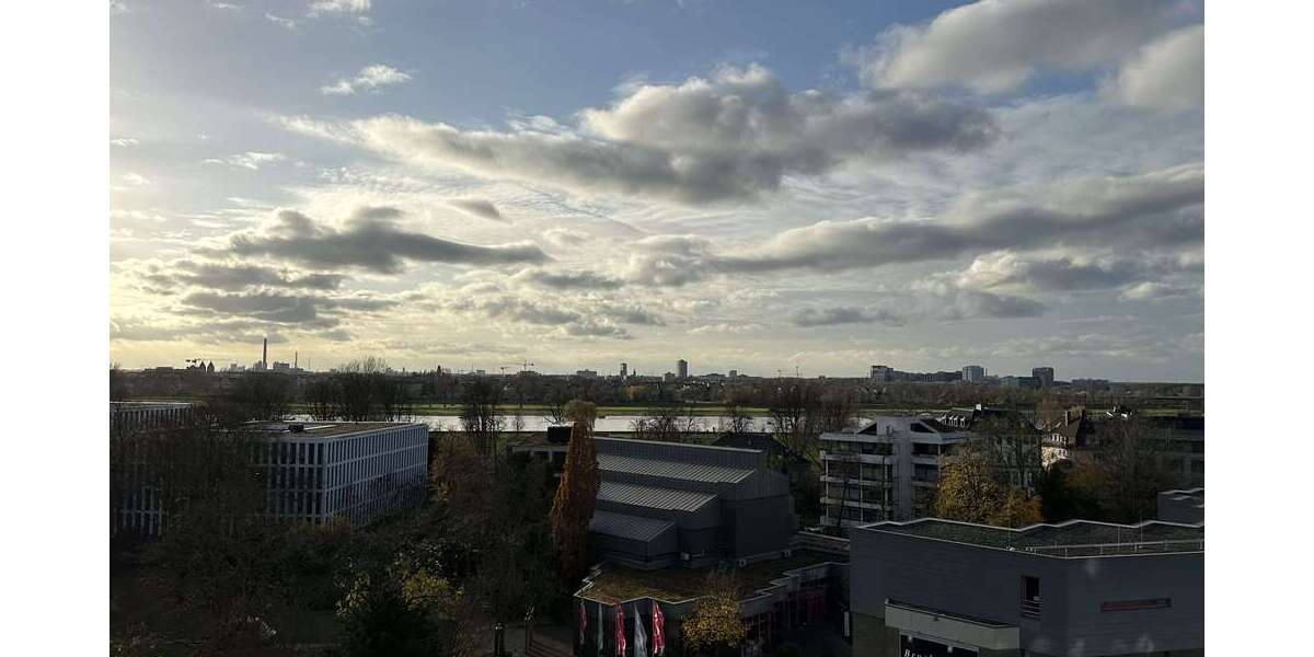 Etagenwohnung Düsseldorf Golzheim - 2 Zimmer, 130 m&sup2;, 2.400&euro; | Angebot:22998407