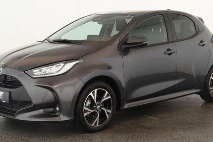 Toyota Yaris 10.700 km 22.884 &euro; Düsseldorf 40233