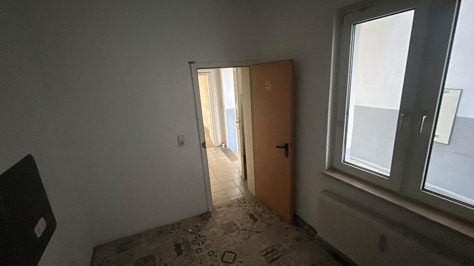 Erdgeschoßwohnung Grevenbroich Neuenhausen - 1 Zimmer, 35 m&sup2;, 450&euro; | Angebot:27543142