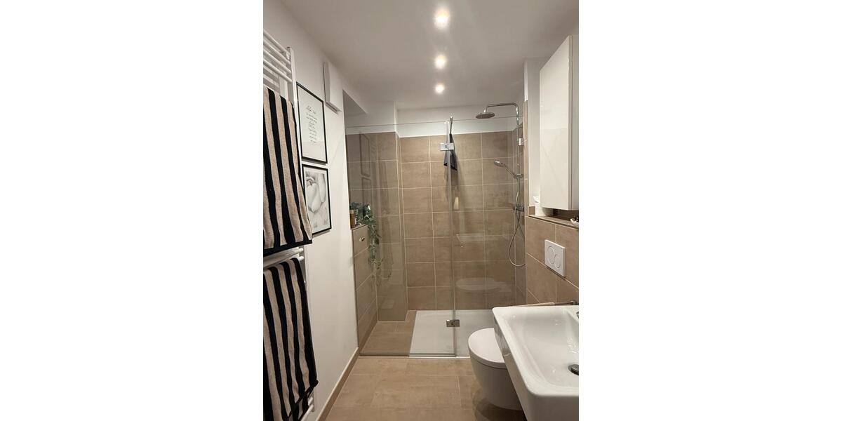 Etagenwohnung Düsseldorf Stadtbezirk 3 - 3 Zimmer, 68 m&sup2;, 1.500&euro; | Angebot:27553800