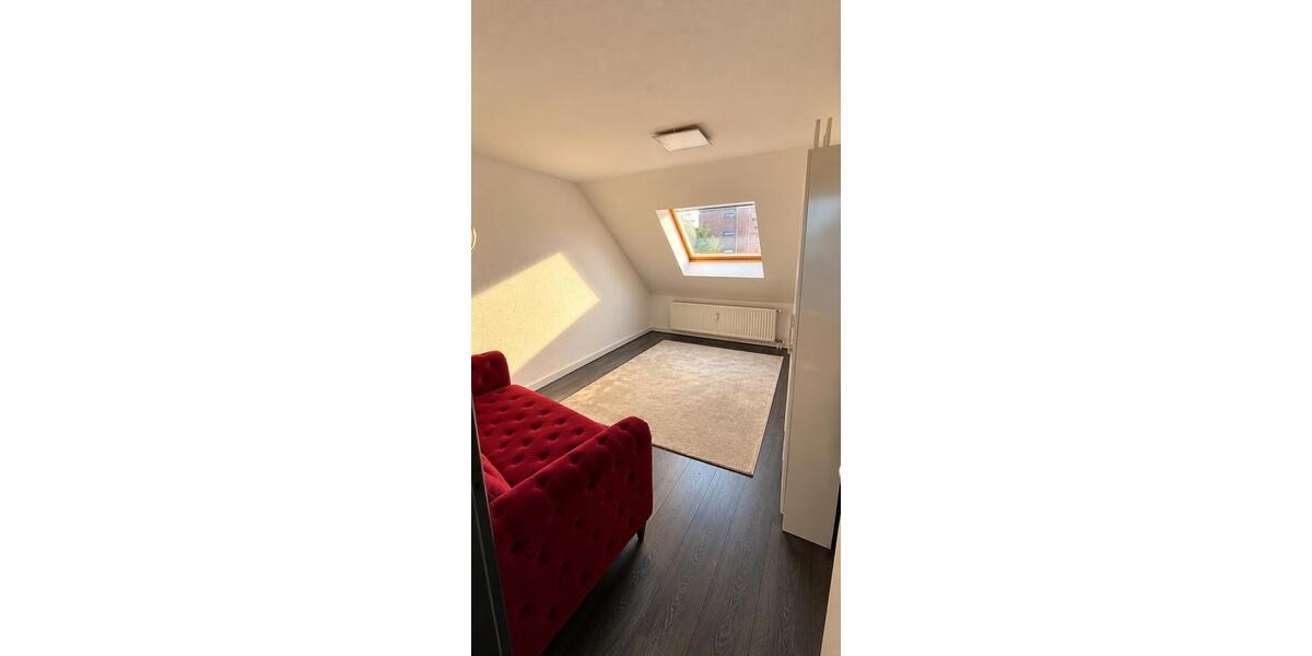 Dachgeschoßwohnung Mönchengladbach Nord - 3 Zimmer, 98 m&sup2;, 269.000&euro; | Angebot:27496405