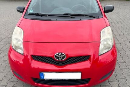 Toyota Yaris 122.000 km 3.750 &euro; Leverkusen 51361