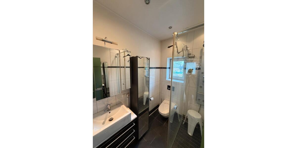 Etagenwohnung Duisburg Ruhrort - 2.5 Zimmer, 75 m&sup2;, 890&euro; | Angebot:27553888