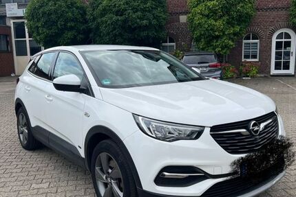 Opel Grandland (X) 96.700 km 15.990 &euro; Neuss 41462