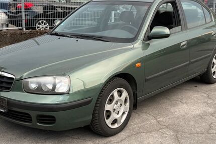 Hyundai Elantra 175.000 km 1.200 &euro; Hilden 40721