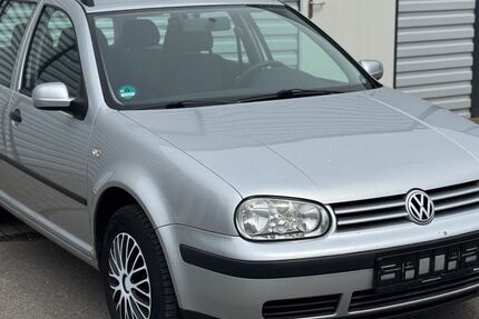 VW Golf 143.305 km 4.200 &euro; Solingen 42719