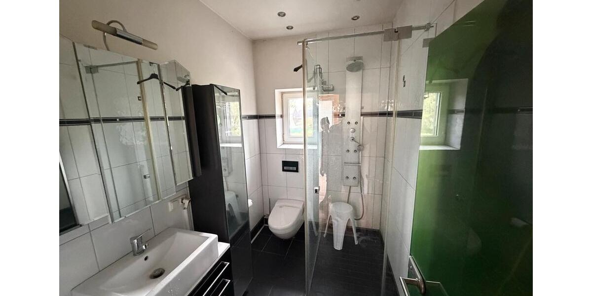 Etagenwohnung Duisburg Ruhrort - 2.5 Zimmer, 75 m&sup2;, 890&euro; | Angebot:27553888