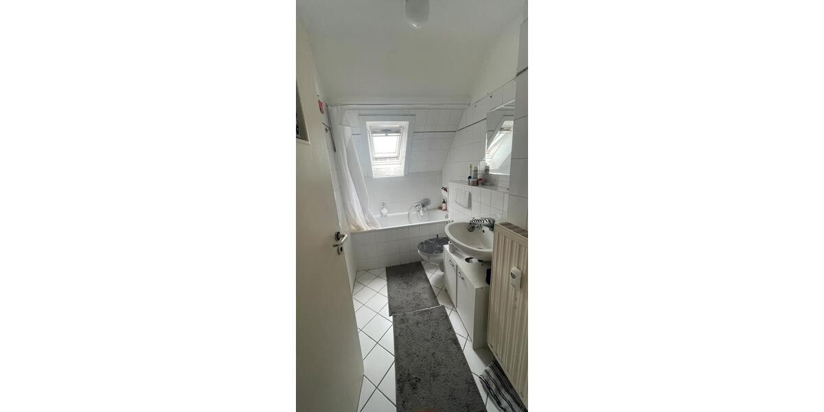 Dachgeschoßwohnung Mülheim an der Ruhr - 3 Zimmer, 58 m&sup2;, 620&euro; | Angebot:27553982