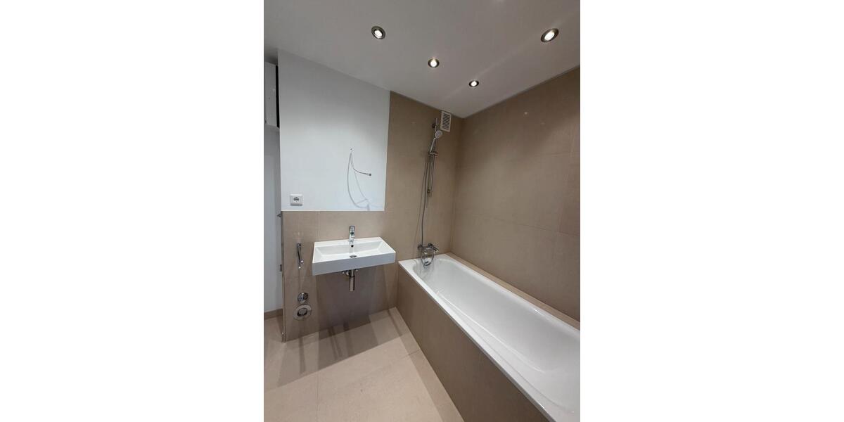 Terrassenwohnung Kaarst - 3 Zimmer, 95 m&sup2;, 1.095&euro; | Angebot:27570171