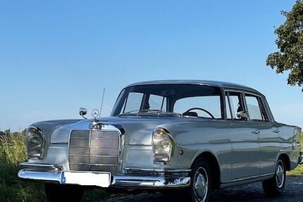 Mercedes-Benz 230 74.500 km 24.900 &euro; Mönchengladbach bei Düsseldorf 41238