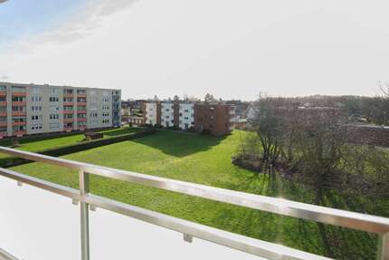 Wohnung Moers Hochstraß - 3.5 Zimmer, 74 m&sup2;, 710&euro; | Angebot:27515772