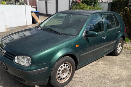 VW Golf 151.173 km 600 &euro; Ratingen 40880