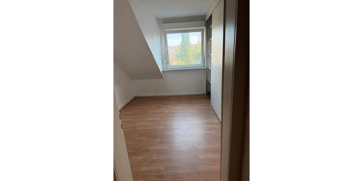 Dachgeschoßwohnung Mönchengladbach - 2 Zimmer, 58 m&sup2;, 630&euro; | Angebot:27545641