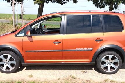 VW Touran 208.700 km 4.500 &euro; Pulheim 50259
