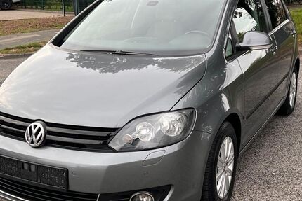 VW Golf 87.000 km 8.990 &euro; Kaarst 41564