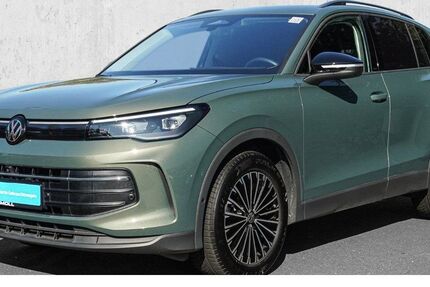VW Tiguan 16.618 km 30.490 &euro; Düsseldorf 40474