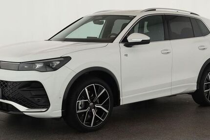 VW Tiguan 15.200 km 41.574 &euro; Düsseldorf 40233