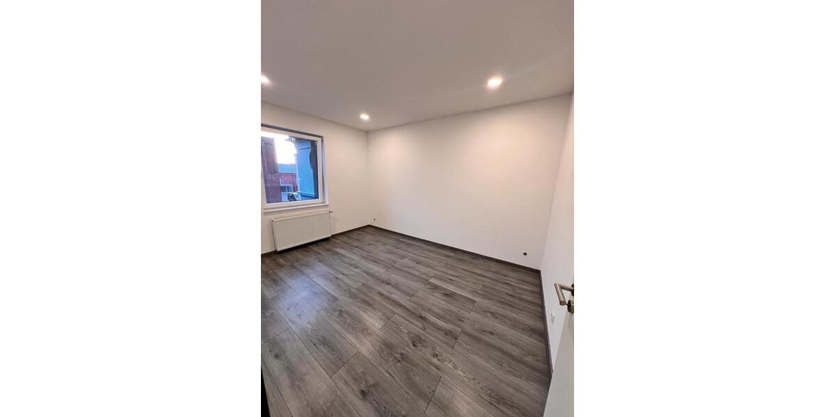Mehrfamilienhaus, Wohnhaus Mönchengladbach Süd - 8 Zimmer, 210 m&sup2;, 545.000&euro; | Angebot:27502933