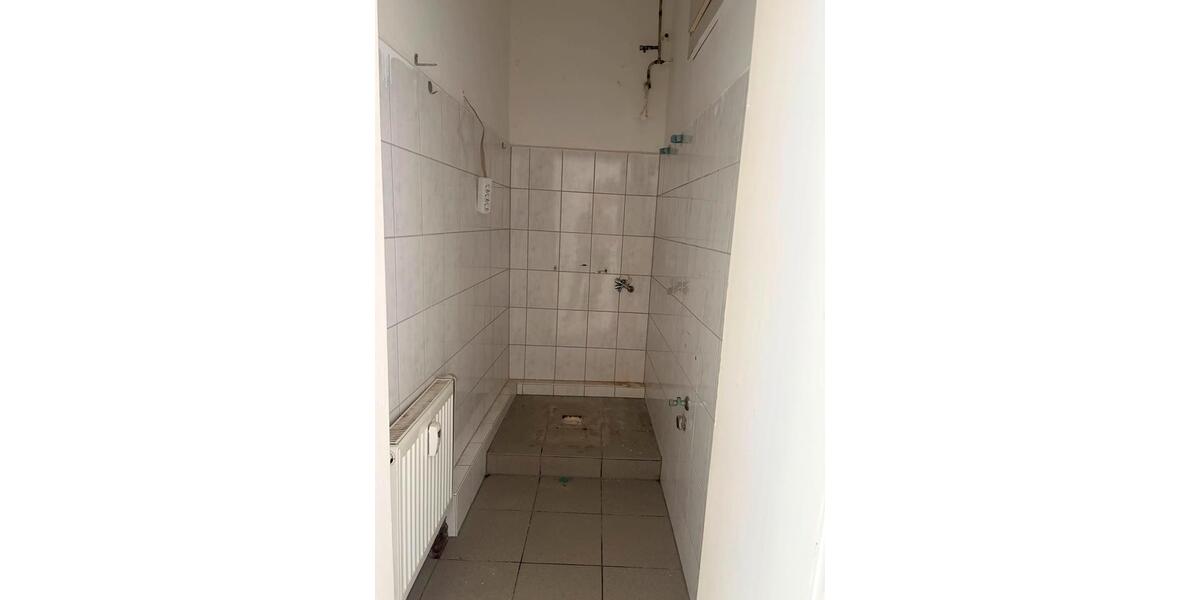 Etagenwohnung Leverkusen - 4 Zimmer, 90 m&sup2;, 900&euro; | Angebot:27532837
