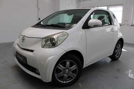 Toyota iQ 85.838 km 4.990 &euro; Düsseldorf 40233
